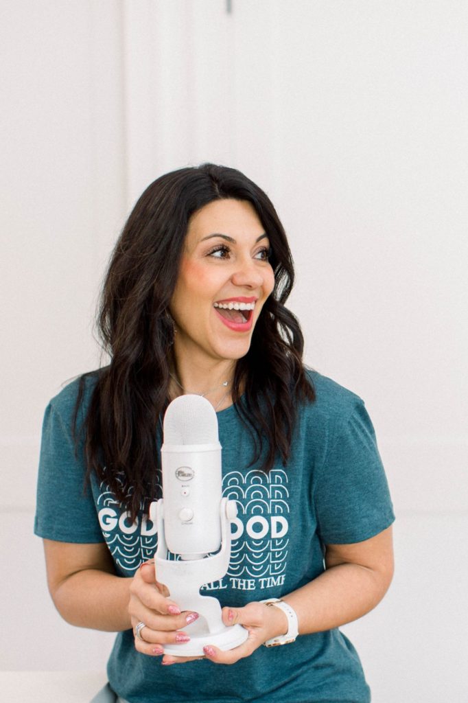 3 Hacks For Juicy Podcast Titles That Attract Your Ideal Listener guess-these-podcast-titles-only-using-emojis-youtube